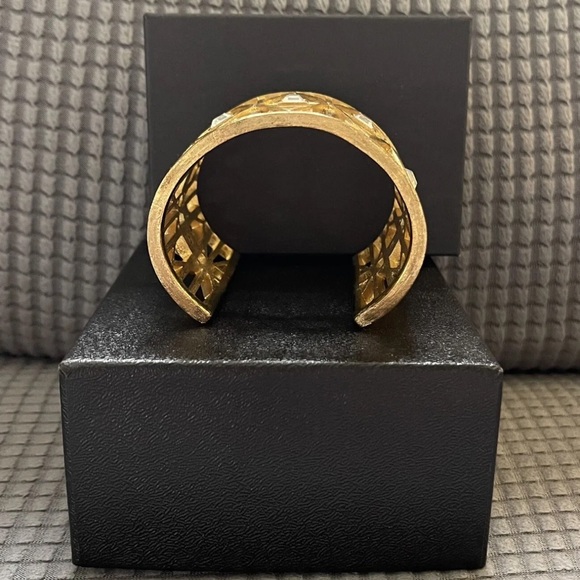 Rare 80’s GIVENCHY Heavy Wide Open Work Gold Plated Rhinestone Cuff Bracelet 7” - Picture 6 of 15